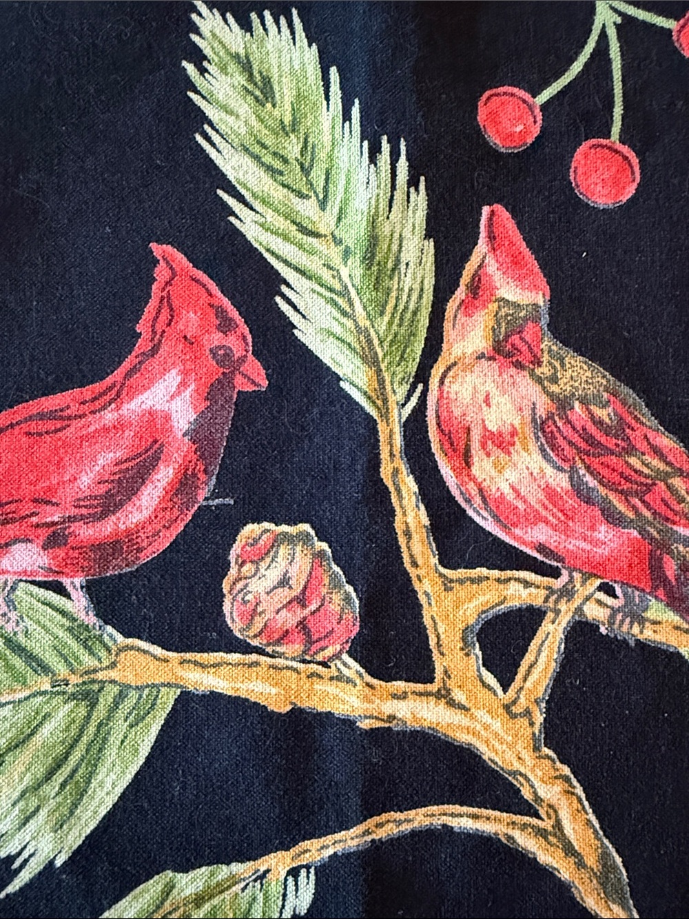 April Cornell holiday cardinal placemats with matching napkins - Picture 2 of 12